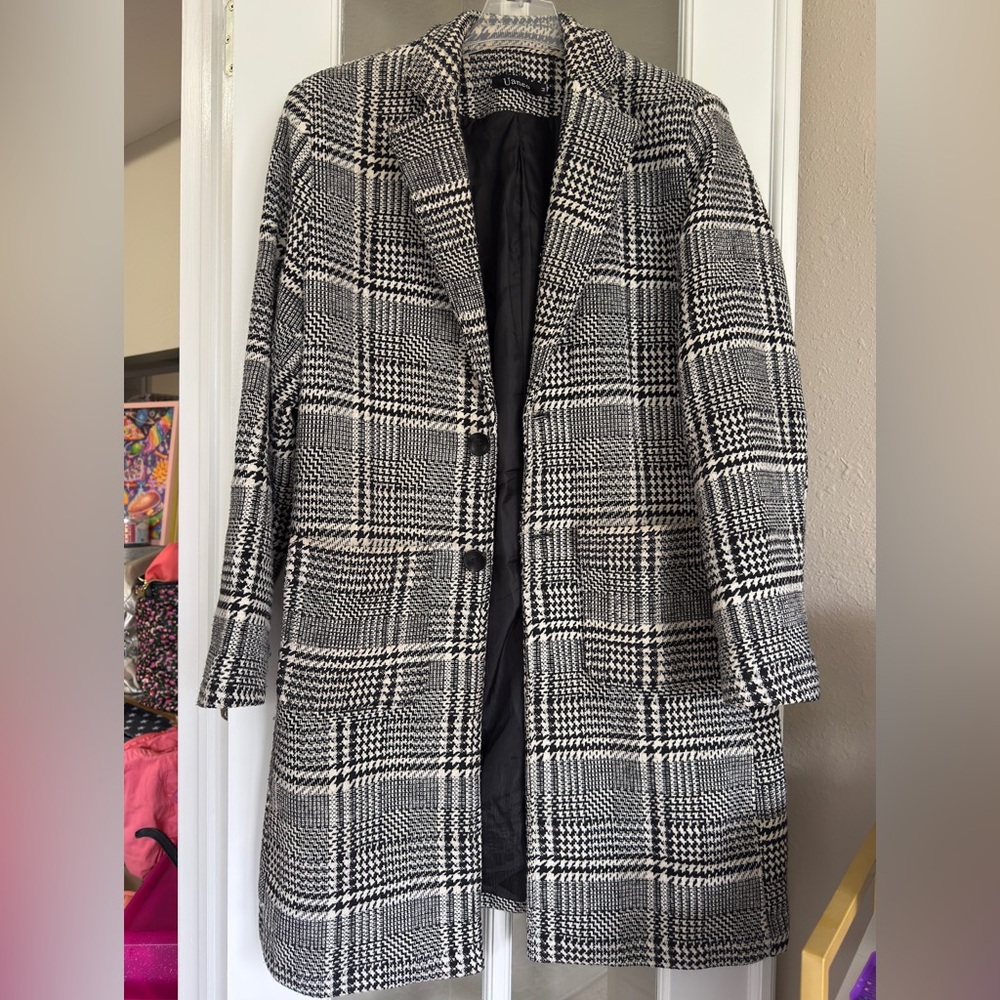 Black and White Men's Peacoat